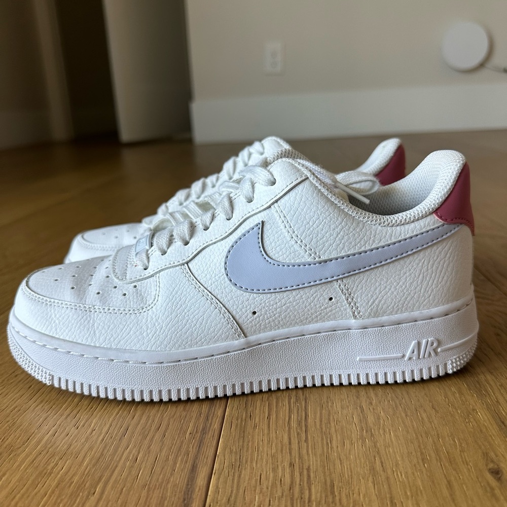 Nike women’s Air Force 1